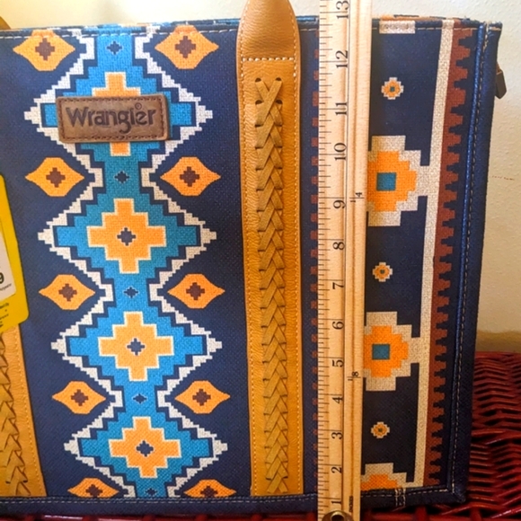 Wrangler Navajo Saddle Blanket Tote Bag ๐ - Picture 13 of 16